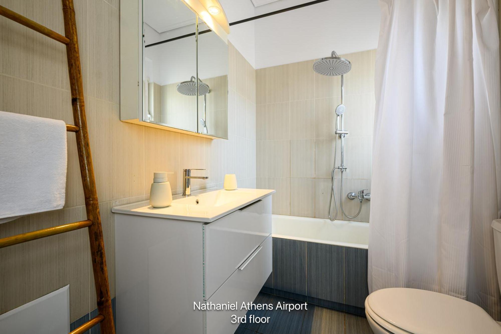 Nathaniel Athens Airport Szpáta Kültér fotó